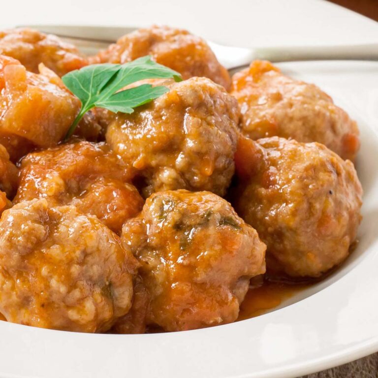 Albóndigas en salsa
