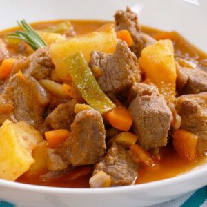 Guisado de carne con papas